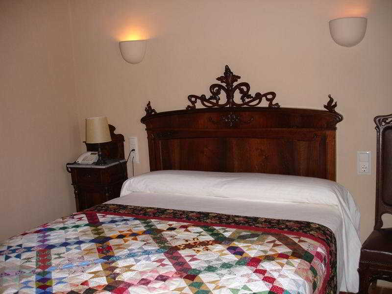 Hotel Sant Feliu Sant Feliu de Boada ภายนอก รูปภาพ